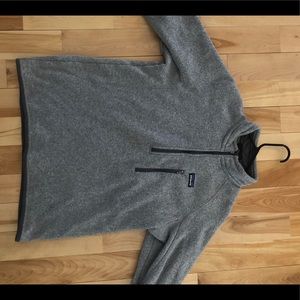 Patagonia Grey 1/4 quarter zip sweatshirt